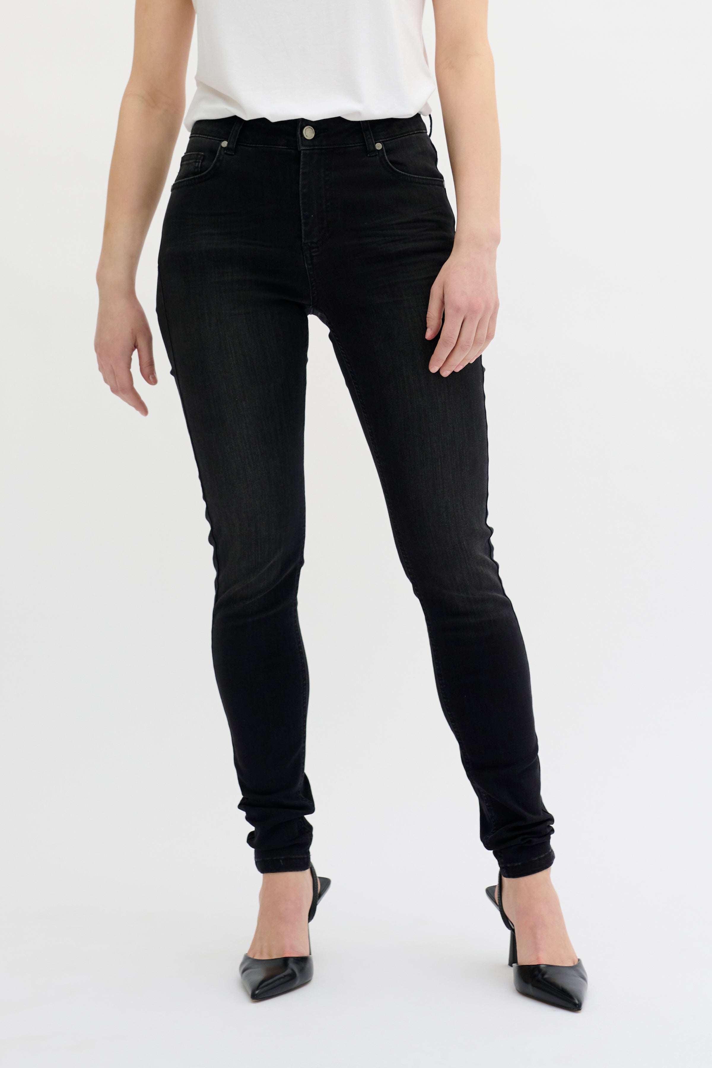 39 THE NORA HIGH SLIM Jeans
