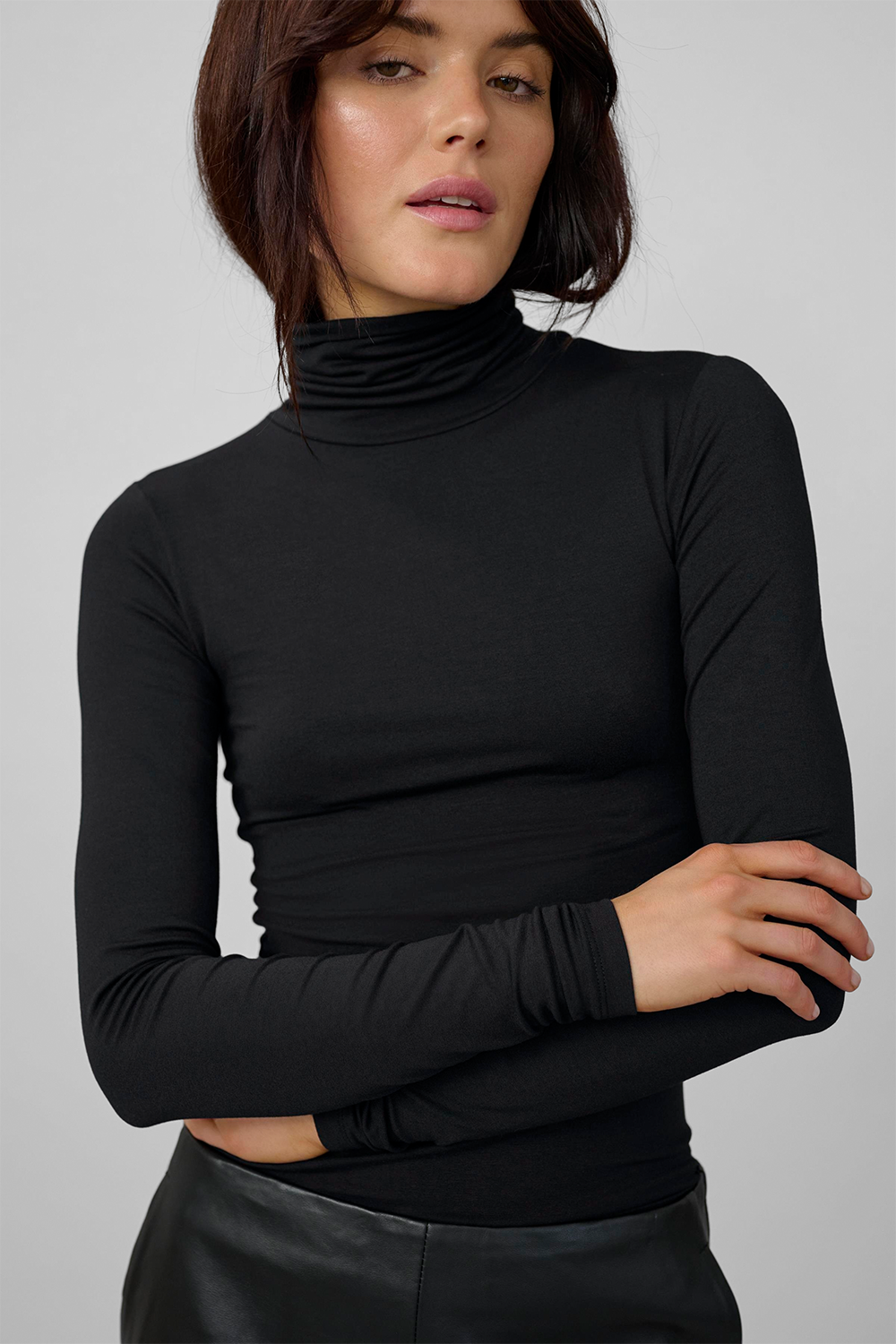 17 The Modal Rollneck Bluse