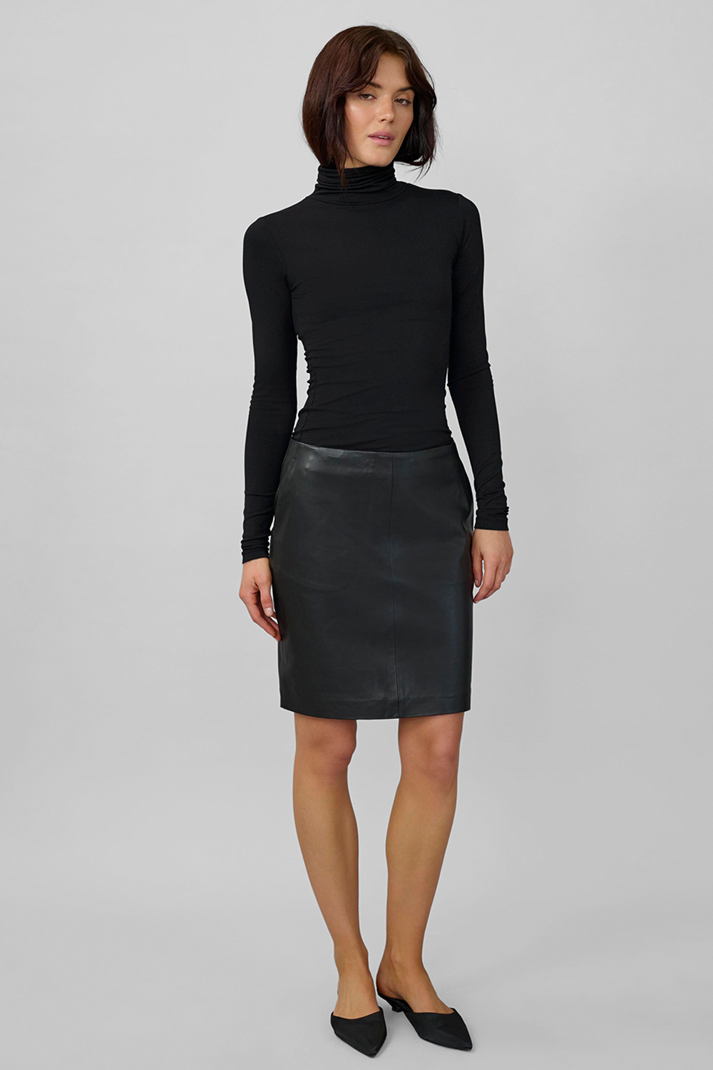 17 The Modal Rollneck Bluse