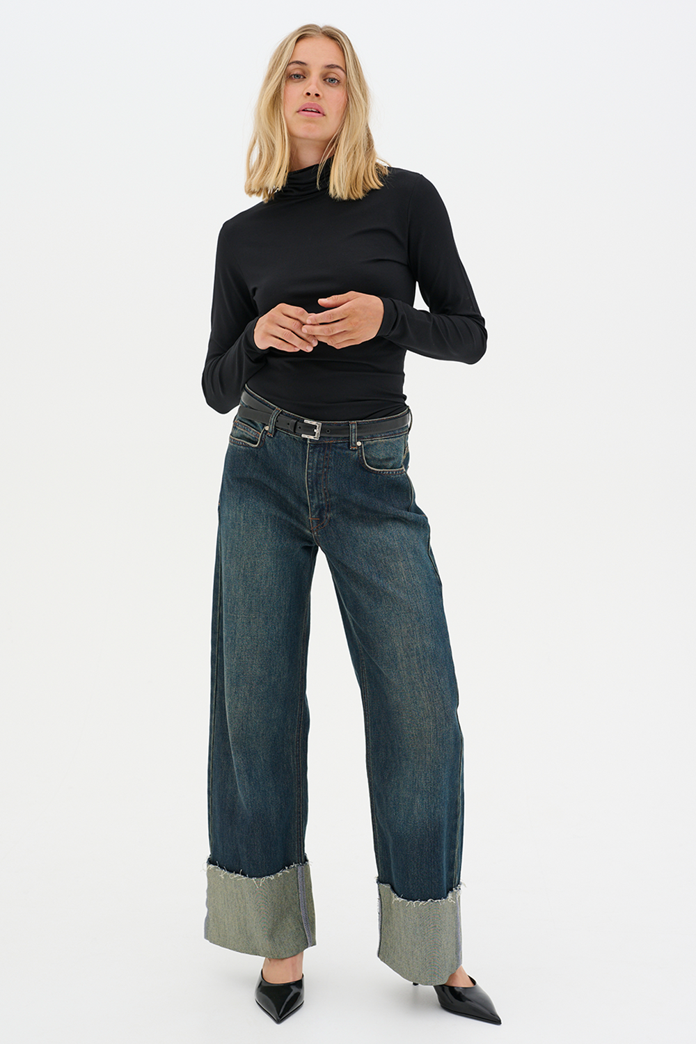 17 The Modal Rollneck Bluse