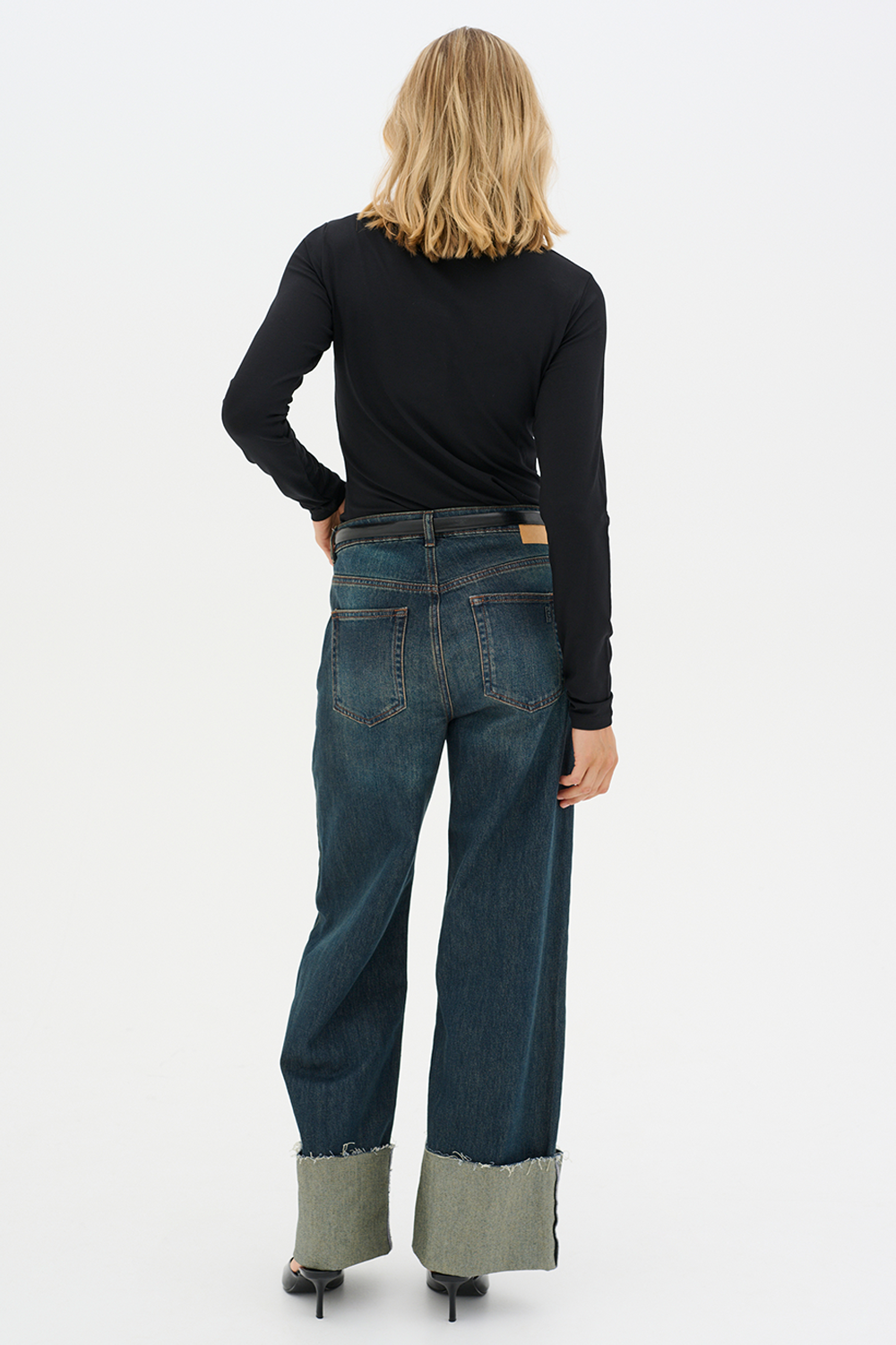 17 The Modal Rollneck Bluse