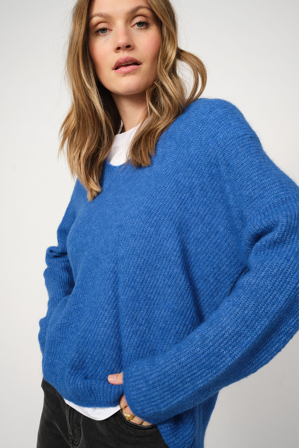 MMThora V-Neck Striktrøje