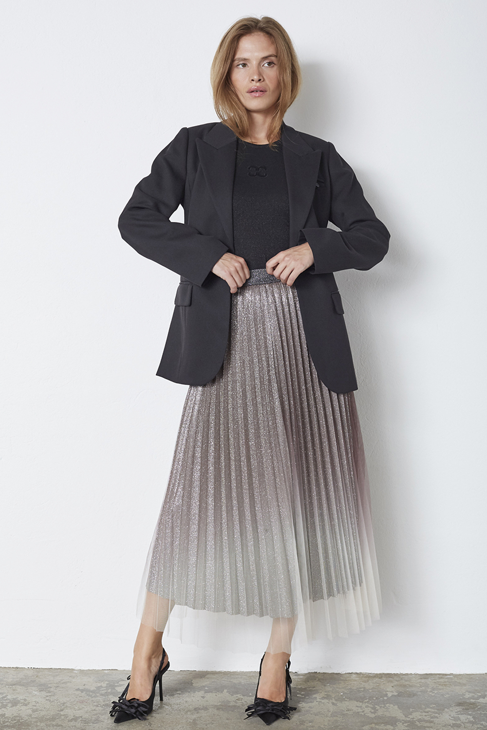 AlmiraCC Fitted Blazer