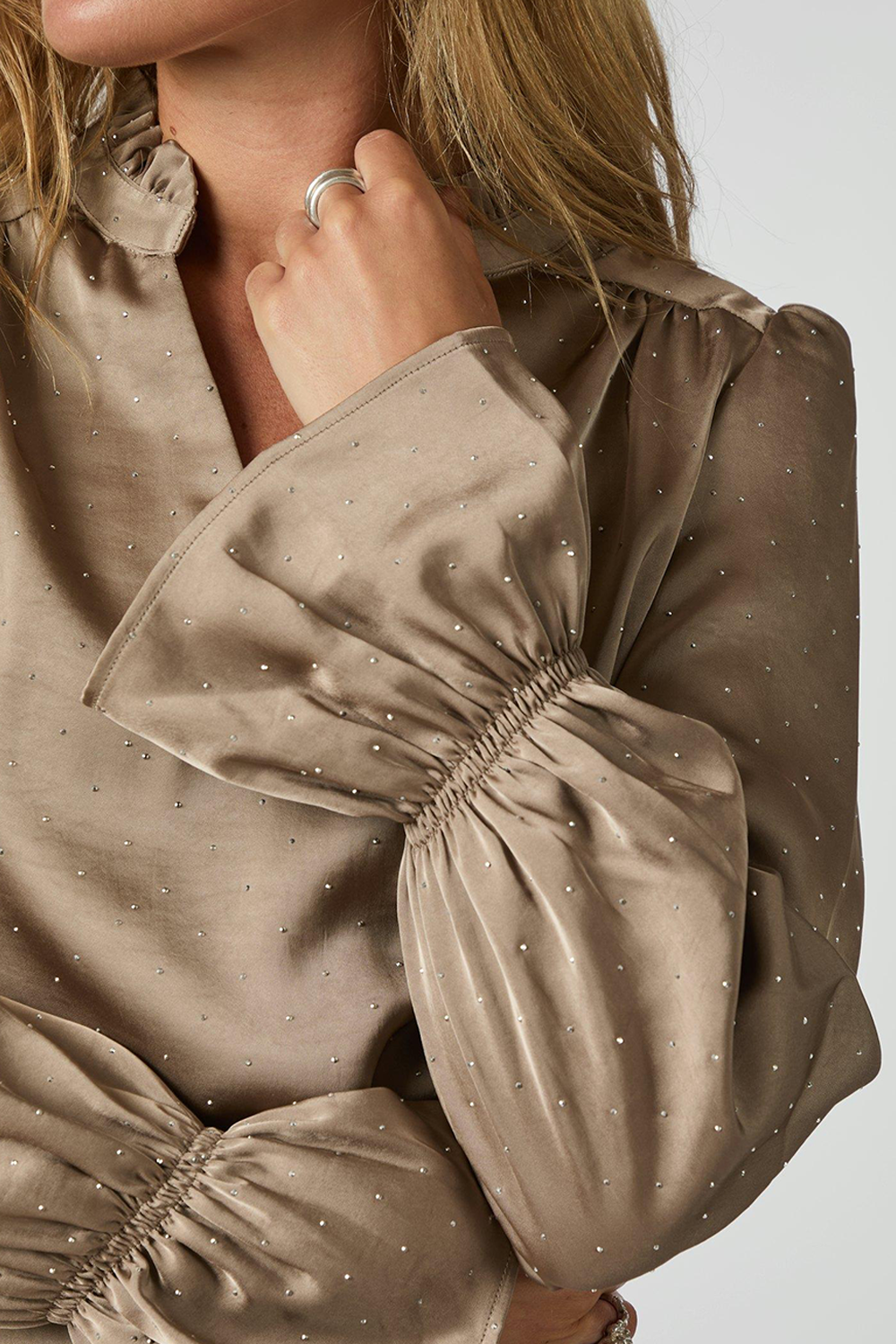 Amara Heavy Sateen Bedaz Bluse