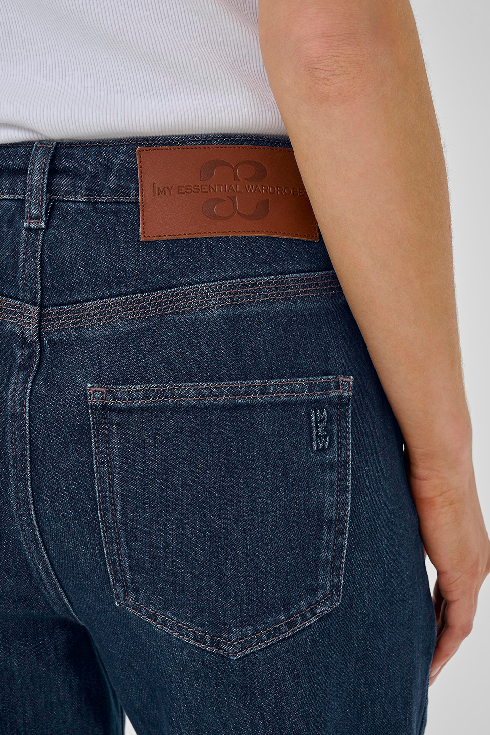 MWKarli 139 High Wide Deco Jeans