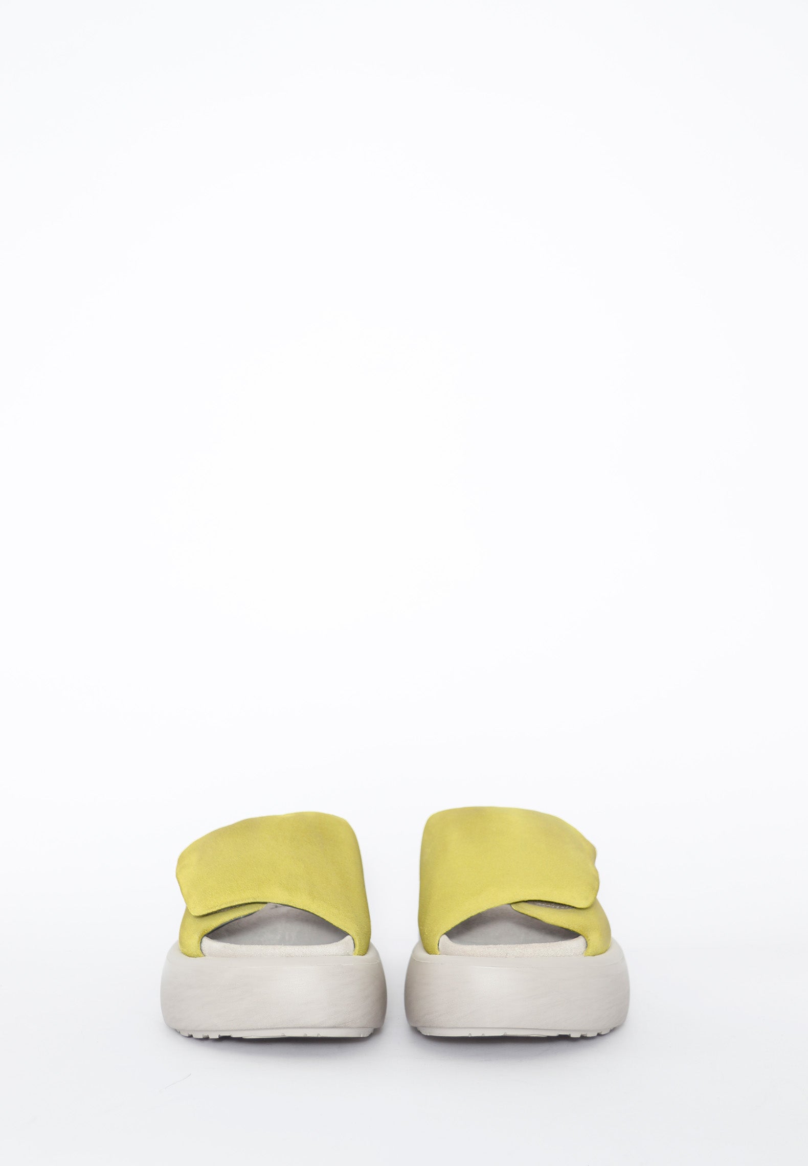 Sandal med velcrolukning