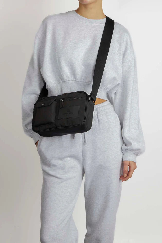 DarlaMBG Crossbody Taske, Monochrome