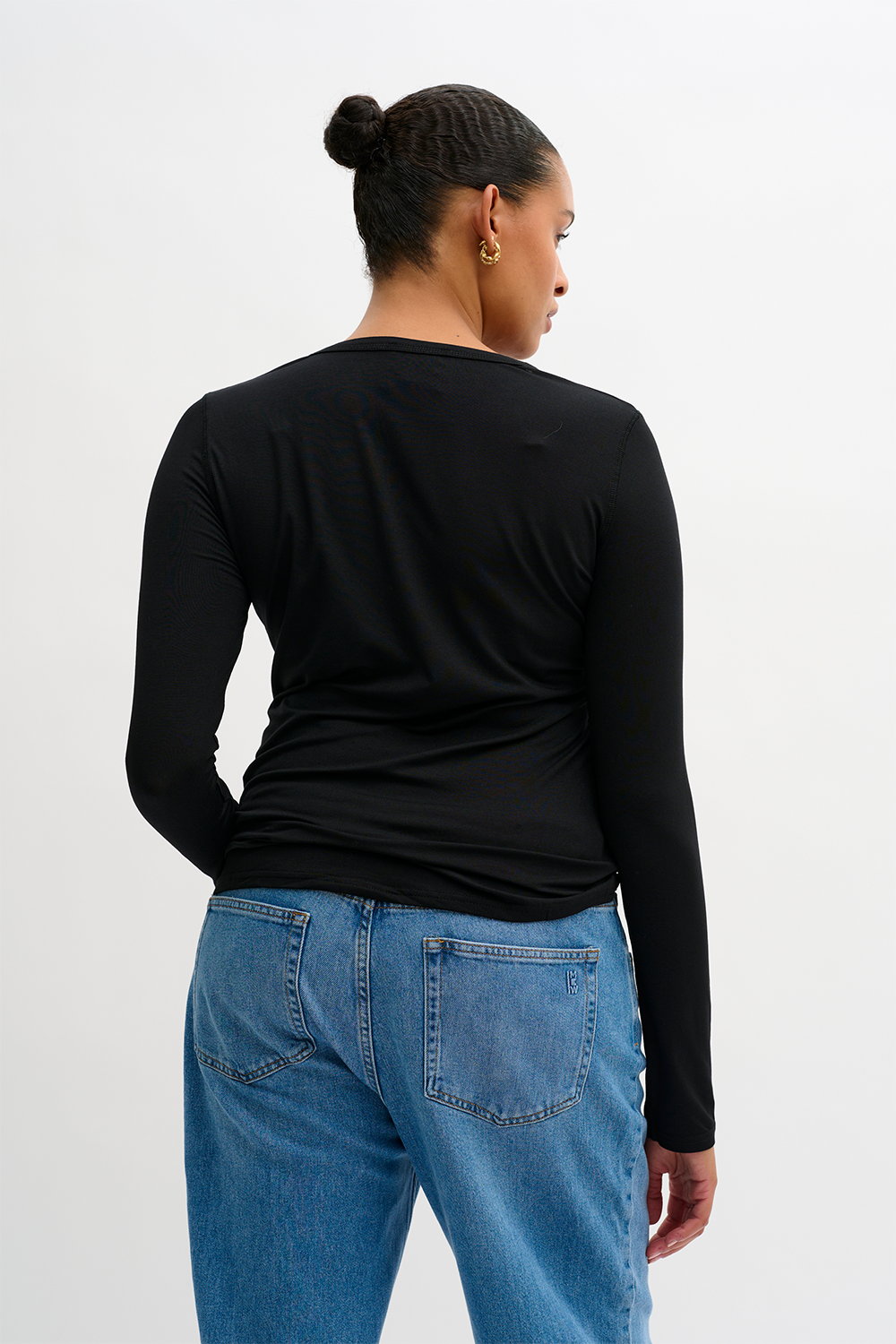 18 The Modal Bluse