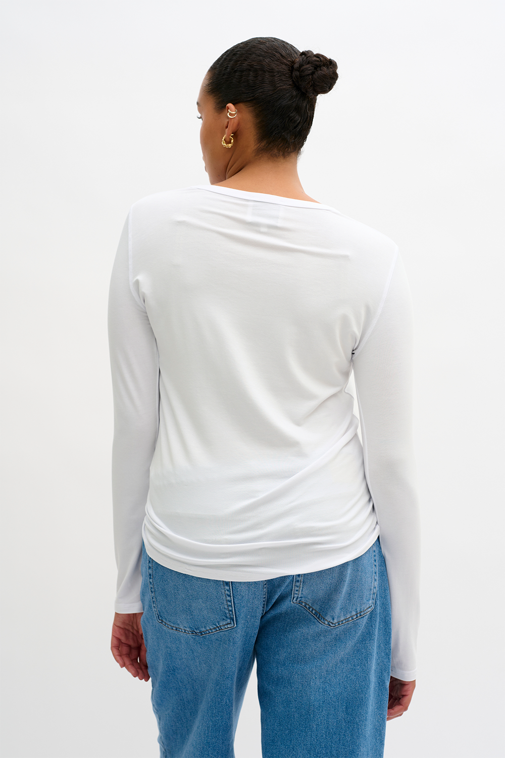 18 The Modal Bluse