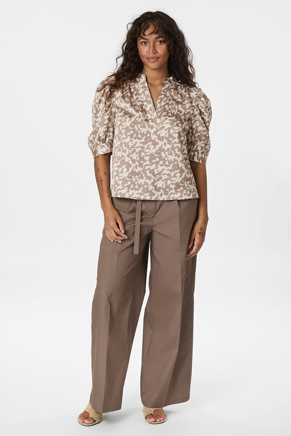 Roella Graphic Fade Bluse