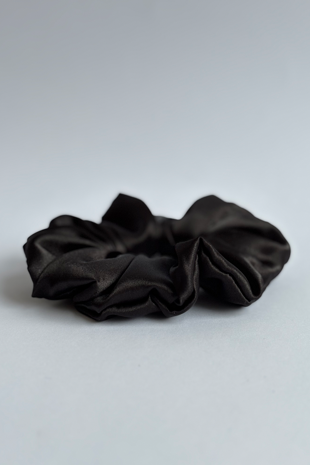 Vera Medium Scrunchie