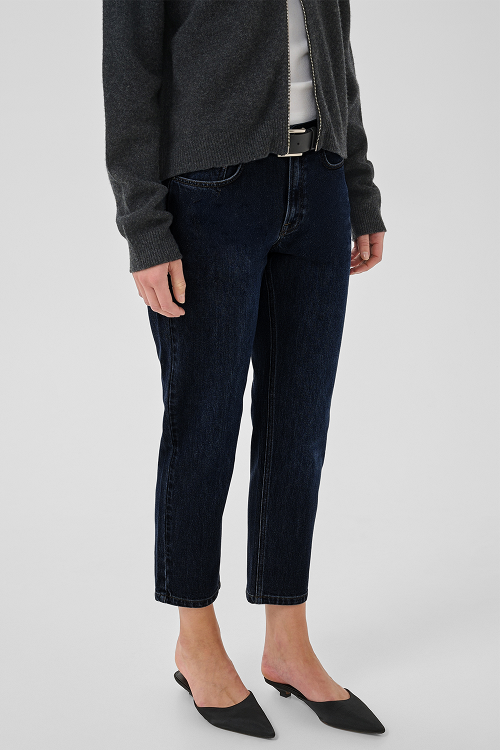 04 The Mommy 139 Jeans