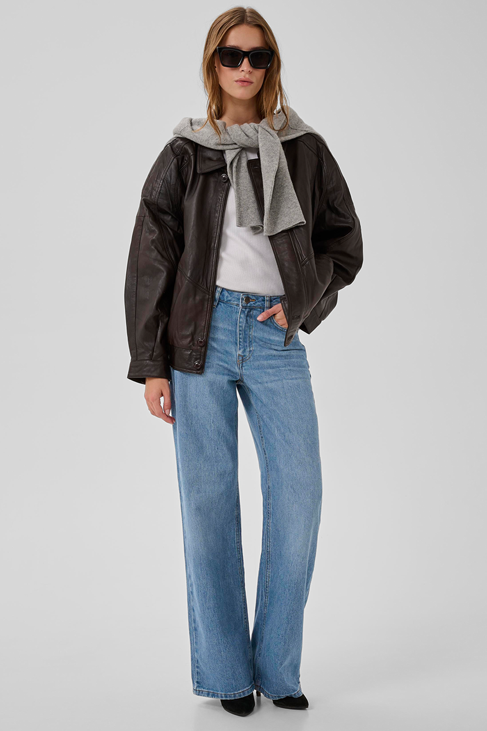 05 THE LOUIS HIGH WIDE Jeans