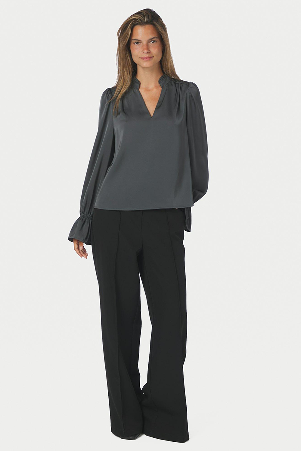 Amara Drapy Satin Bluse