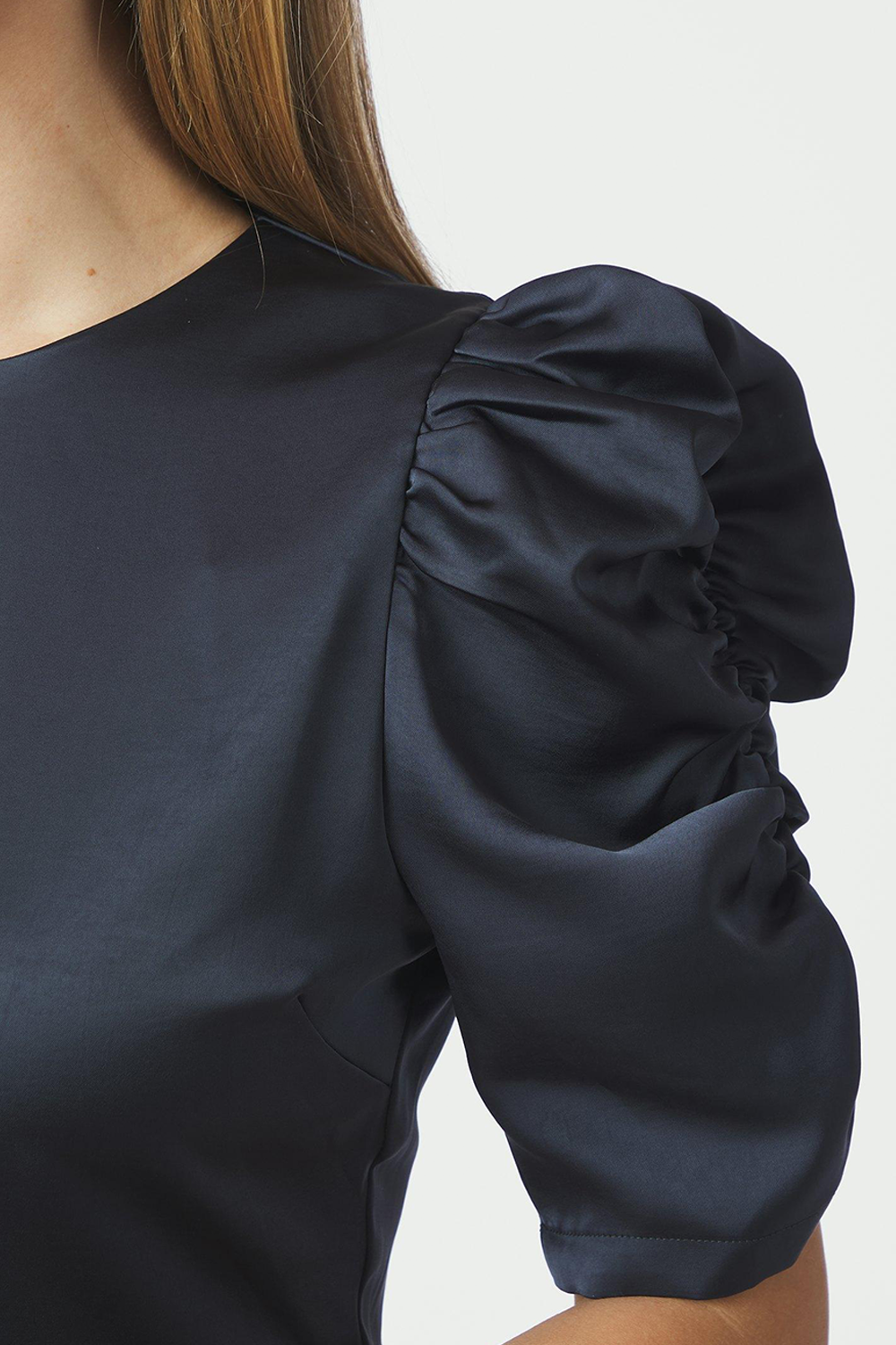 Benua Heavy Sateen Bluse