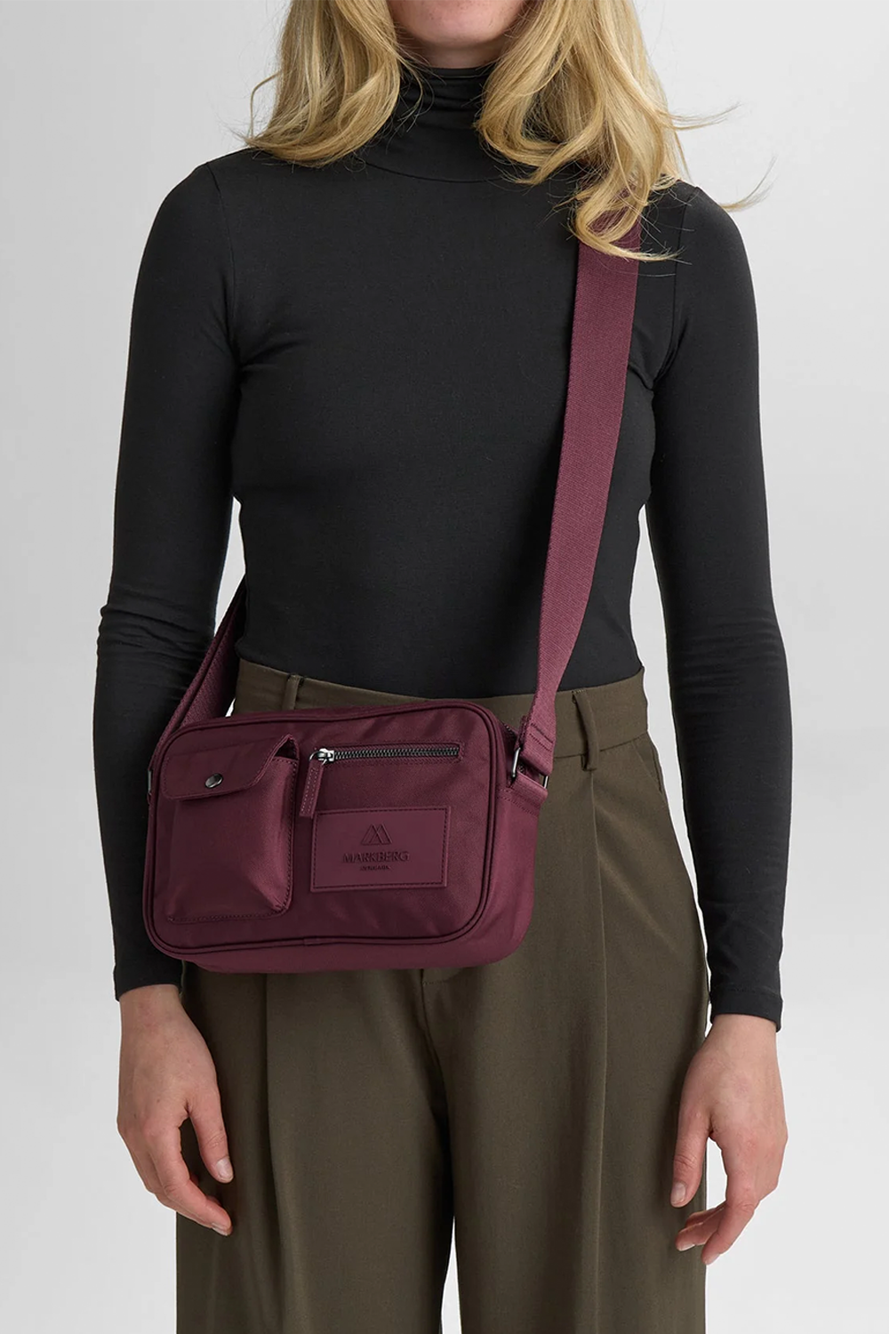 DarlaMBG Crossbody Taske, Monochrome
