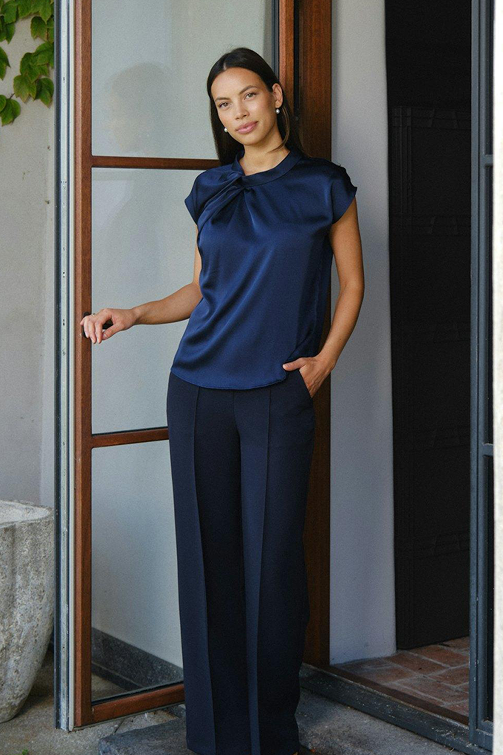 Fleur Drapy Satin Bluse