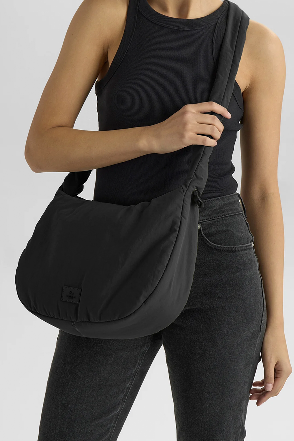 GroundMBG Crossbody Taske