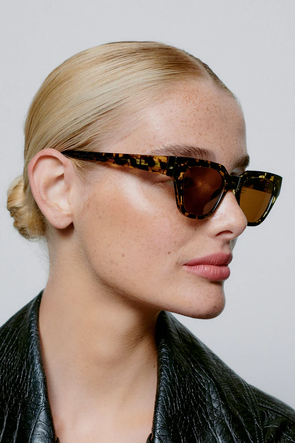 Kaws Solbrille