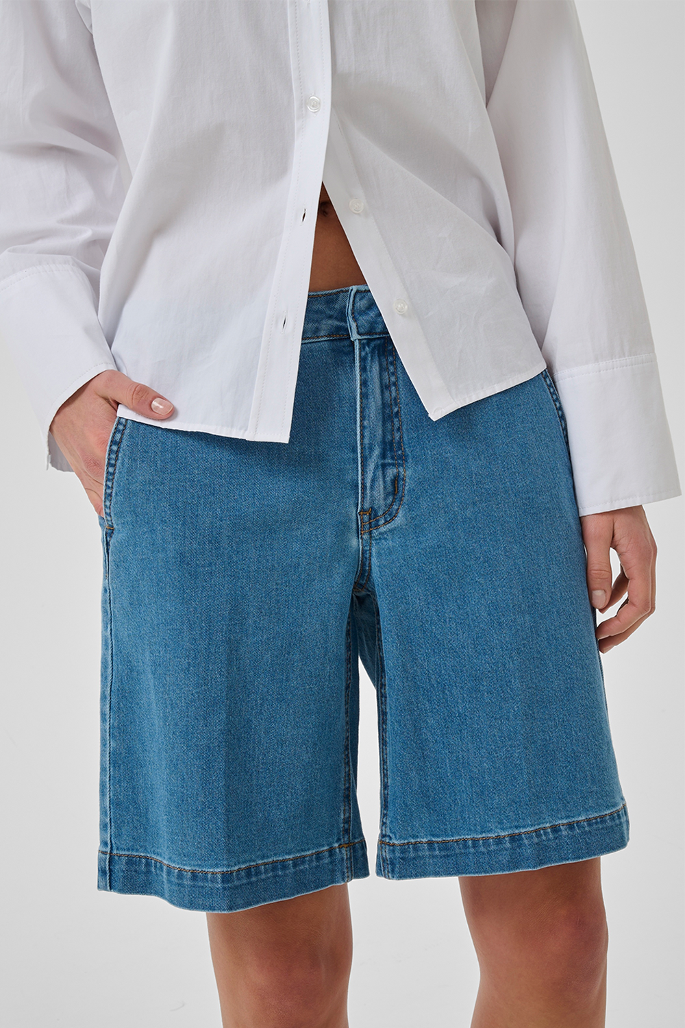 MWLara 115 Long Shorts