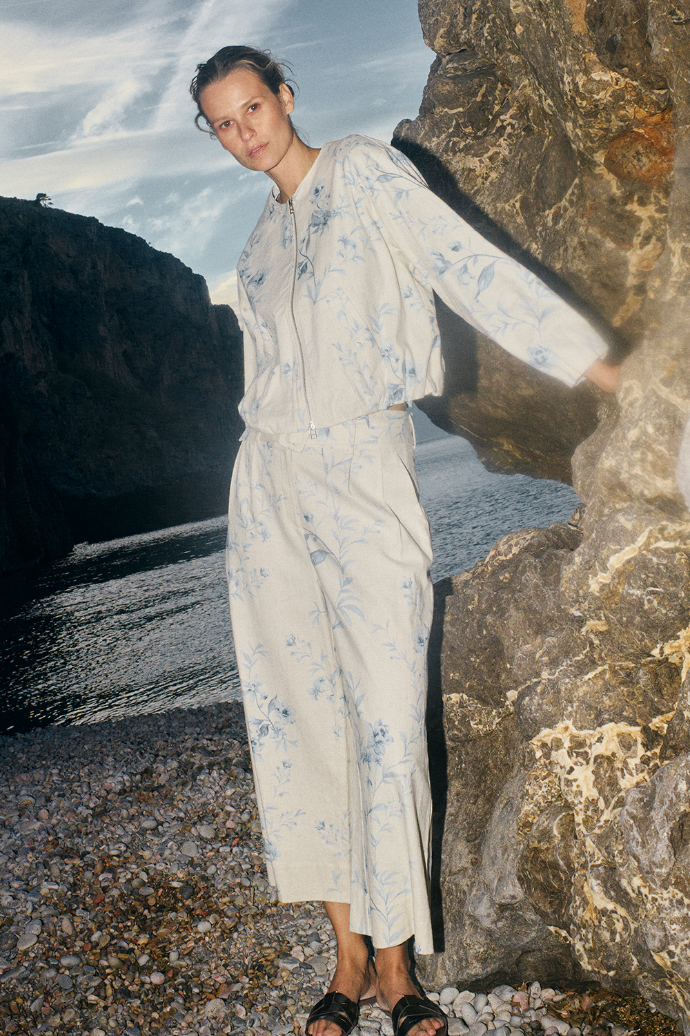 MMUnise Ellish Bukser