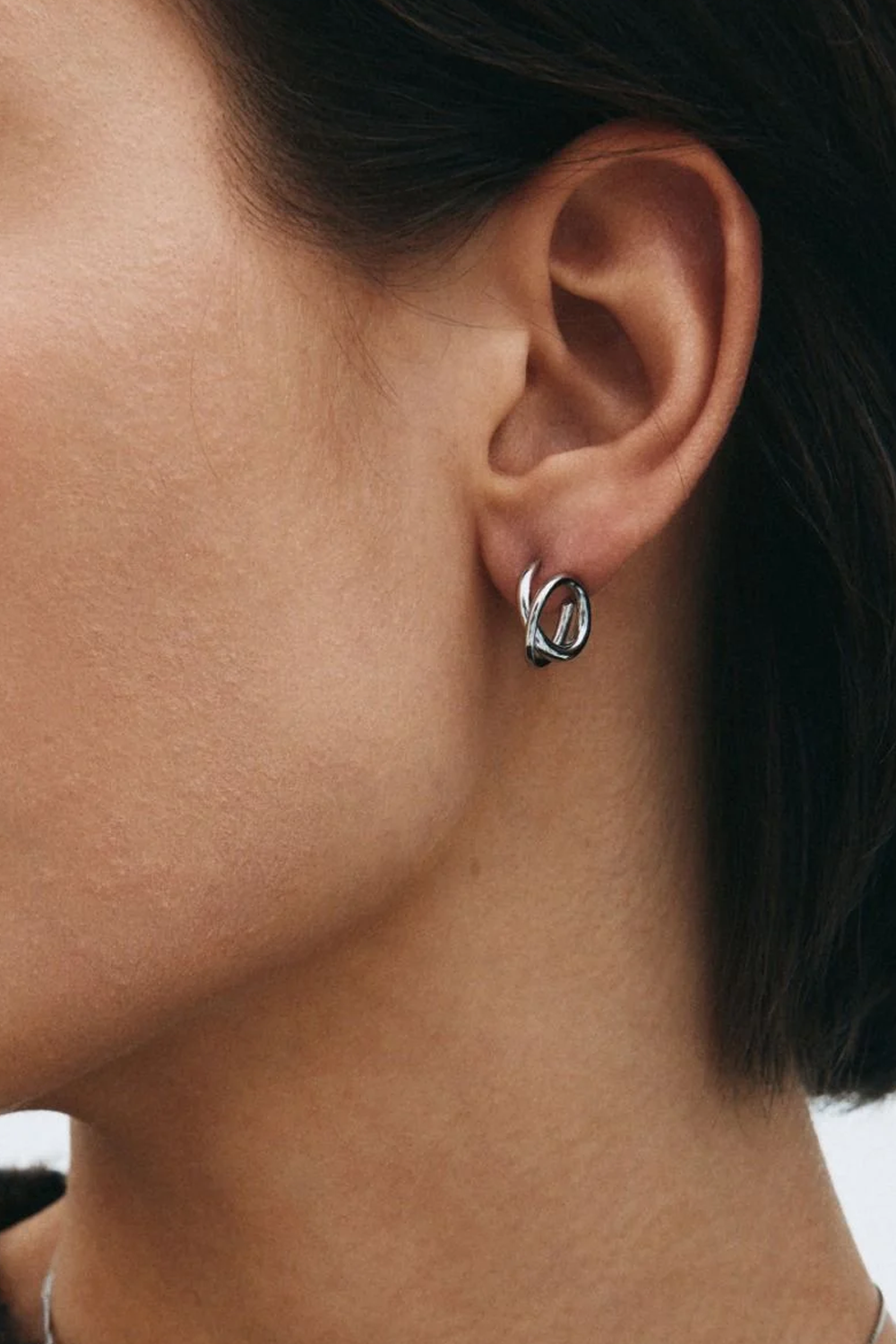 Nouveau Small Hoops