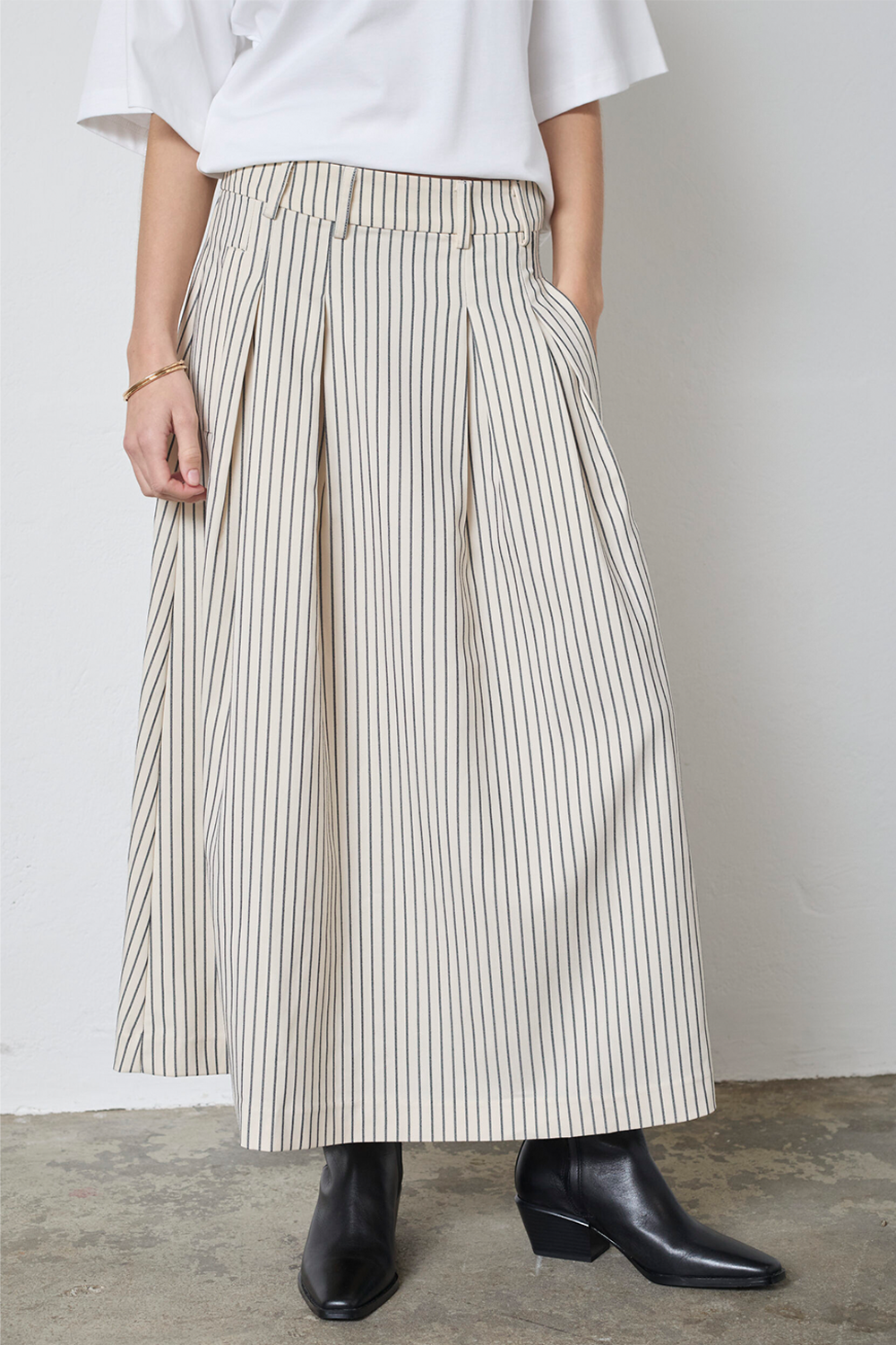 SalvieCC Anya Nederdel