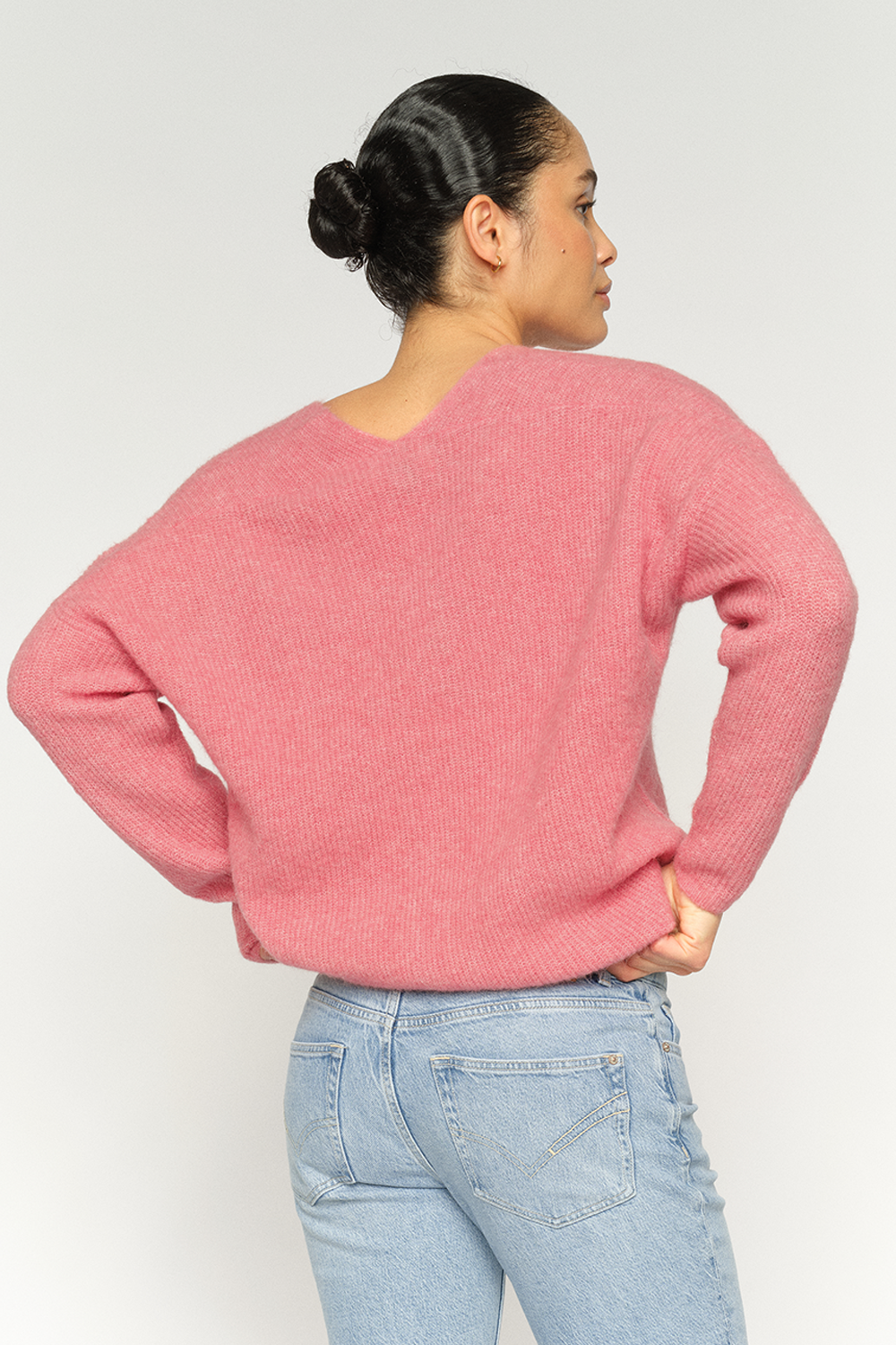 MMThora V-Neck Striktrøje